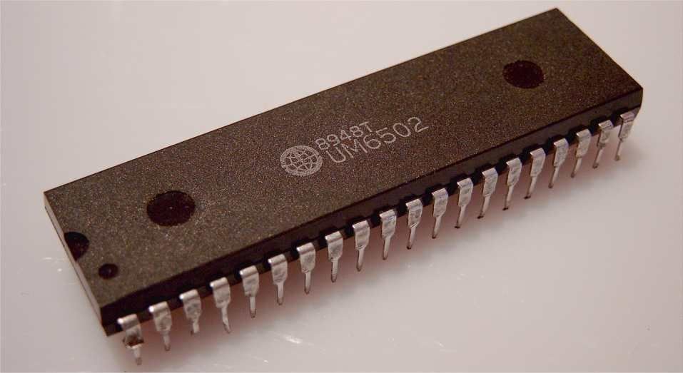 UM6502 DIP ENTEGRE BURENDEL