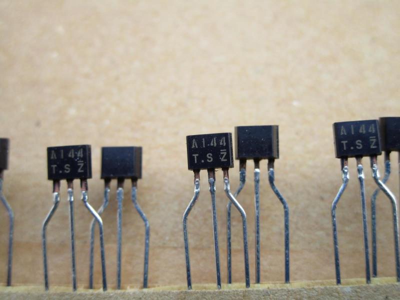 A144 TO92 TRANSISTOR DTA144